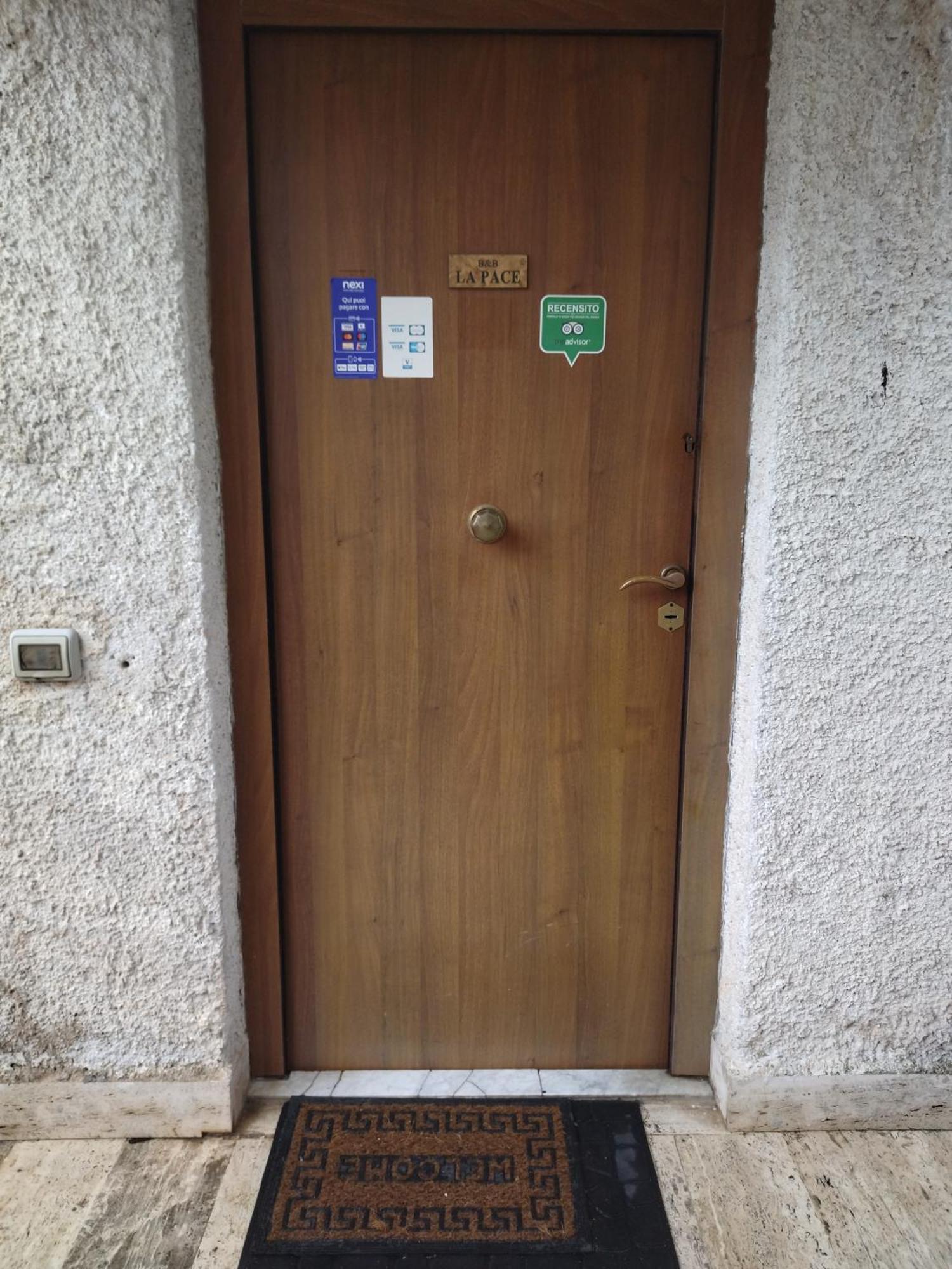 B&B La Pace Ardea Bagian luar foto