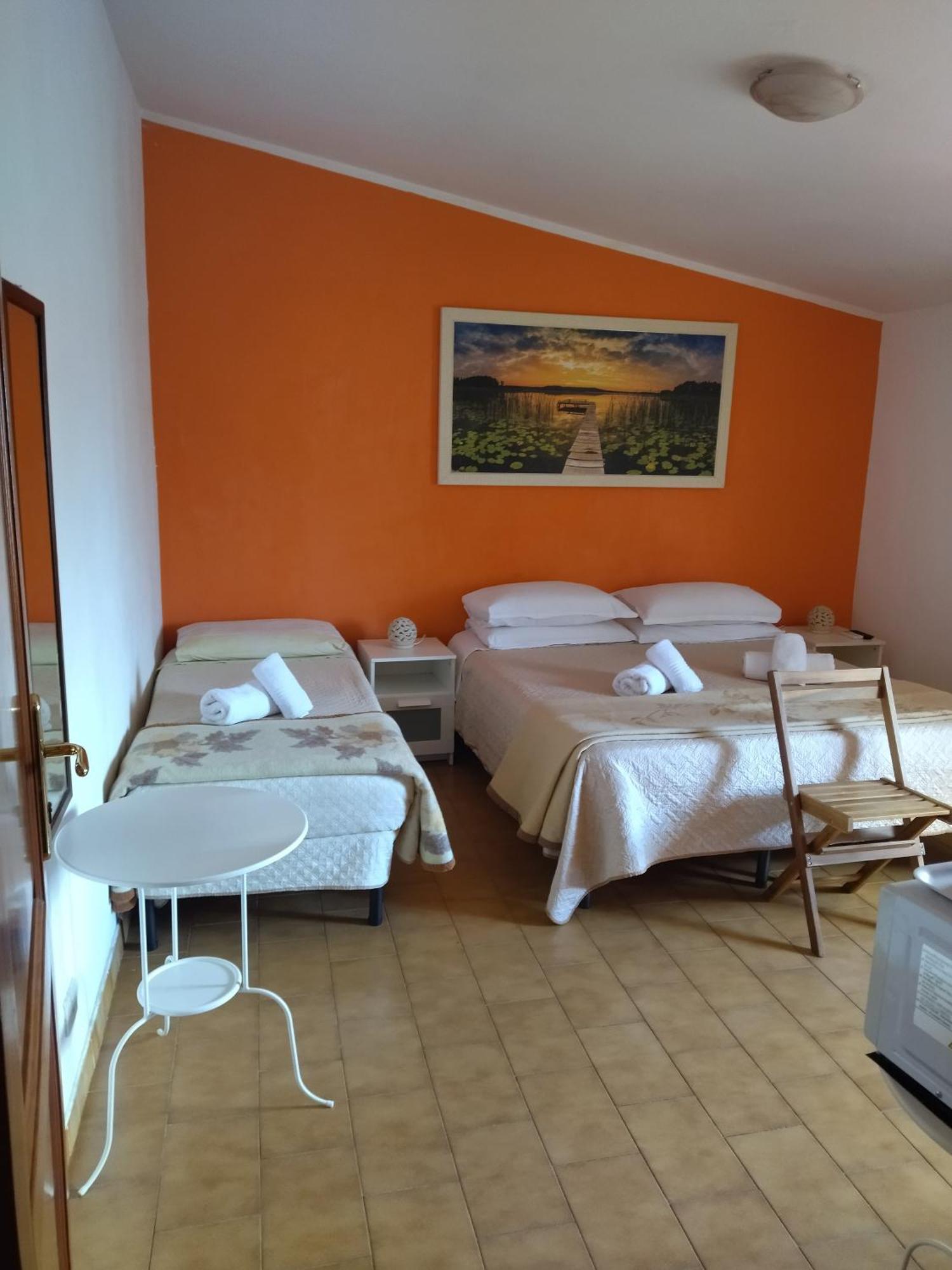 B&B La Pace Ardea Bagian luar foto